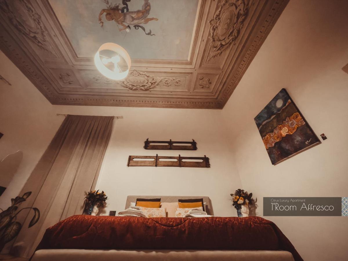Citrus Luxury Apartment - Holiday Apartment With Up To 3 Bedrooms In Palermo Center Bagian luar foto